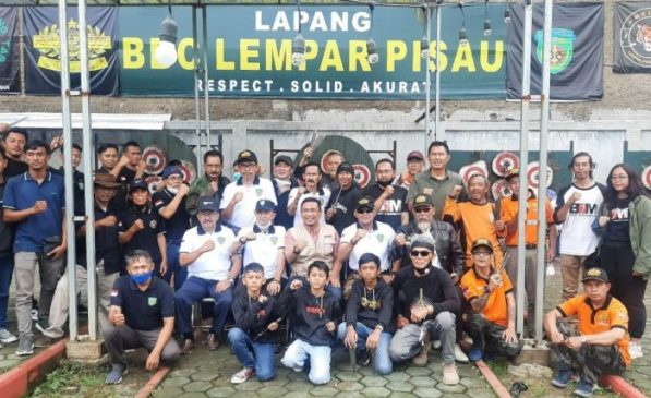 Tedy Rusmawan Apresiasi BBC LEPIS Gelar Lomba Lempar Pisau