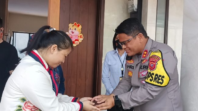 Kapolres Cirebon Kota Serahkan Langsung 1 Unit Mobil Fortuner Hasil Ungkap Kasus Curanmor