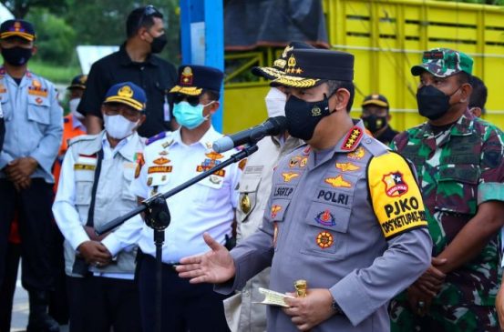 Kapolri Tinjau Arus Balik di Bakauheni, Minta Masyarakat Manfaatkan WFH dan Libur Sekolah