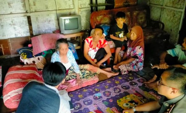 Polisi Amankan Pelaku Percobaan Pembunuhan dan  Penganiayaan Seorang Nenek di Tasikmalaya
