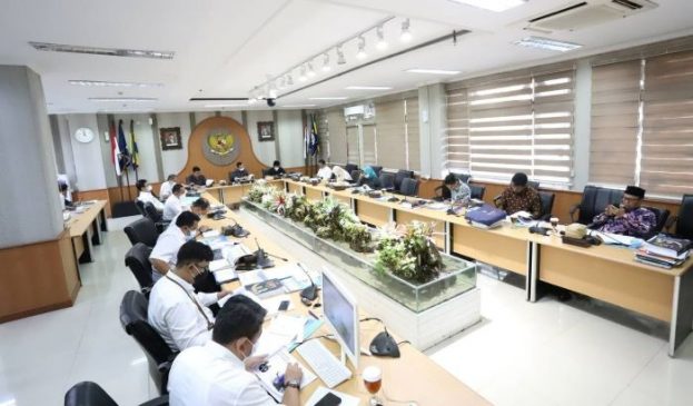 Raker Pansus 1 DPRD Kota Bandung Soroti Capaian Program Dinas KUKM dan Disnaker