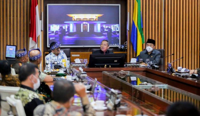 Temui Yana, Wali Kota Padang Belajar Terkait Pelayanan Publik