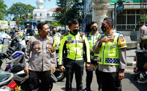 Wakapolda Jabar Tinjau Kesiapan Pengamanan Tempat Wisata dan Pantau Situasi Arus Lalin di Wilkum Polda Jabar