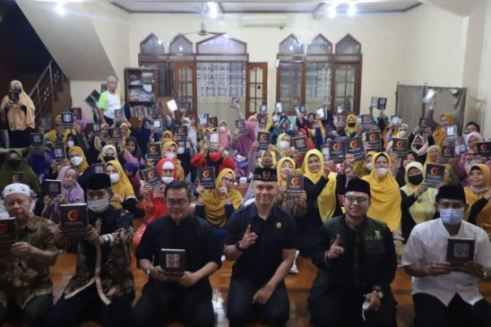 Edwin Senjaya Isi Kajian Tematik di Masjid Al Kautsar