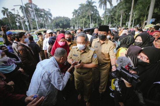 Hadiri Takziah Eril, Yana Mulyana Sampaikan Belasungkawa