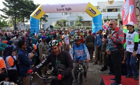 Jelang Hari Bhayangkara ke-76, Polisi Gelar Fun Bike TNI-POLRI di Kuningan