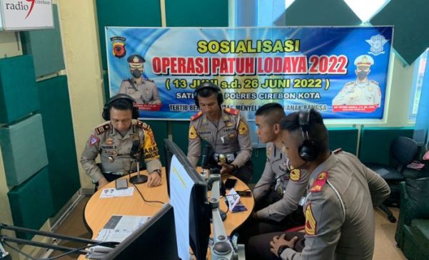 Polisi Sosialisasikan Ops Patuh Lodaya 2022 Lewat Radio DB 90.8 FM