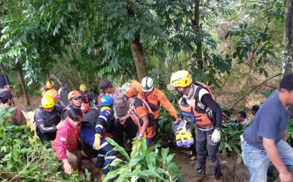 Selama 3 Hari Pencarian, Tim SAR Gabungan Temukan Jenazah Korban Kecelakaan Bus Masuk Jurang di Rajapolah