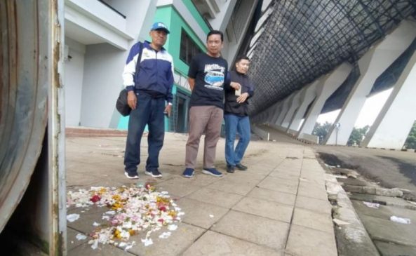 Terkait Ricuh Tiket Persib, Tedy Rusmawan Imbau Kewilayahan Gelar Nobar