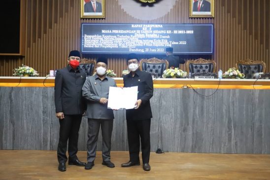DPRD Kota Bandung Gelar Rapat Paripurna dengan Agenda Persiapan Pembahasan 4 Raperda Baru