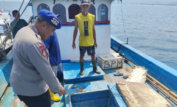 Kapal Polisi Patroli Amankan Teluk Palabuhanratu