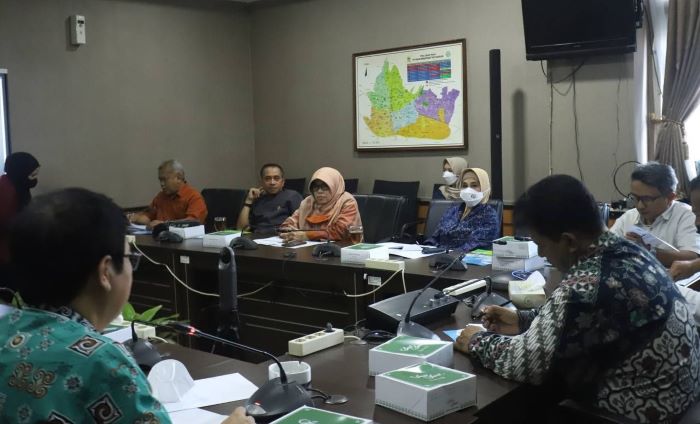 Komisi B Dorong Dinas KUKM Hadirkan Inovasi Bagi PKL, Usaha Mikro dan Koperasi