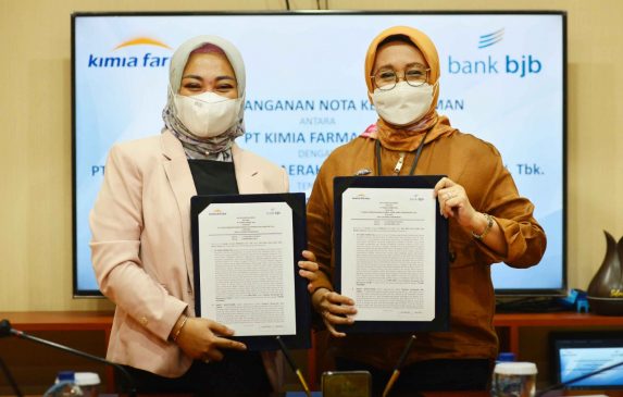 bank bjb Teken MoU Kerja Sama Jasa Layanan Perbankan dengan Kimia Farma