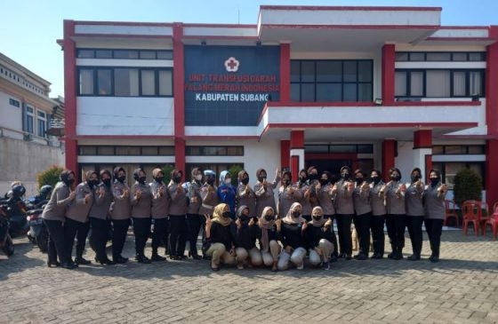 HUT Polwan ke-74, Polwan Polres Subang Gelar Bakti Kemanusiaan Donor Darah