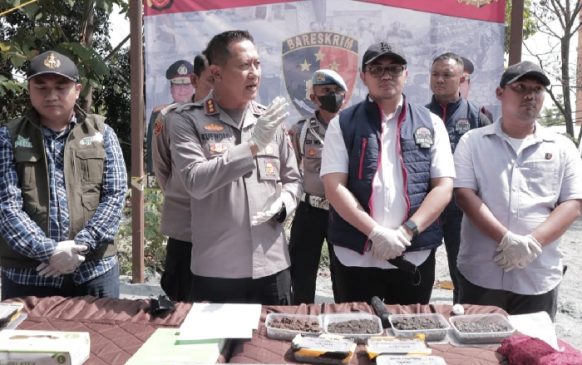 Polisi Ungkap Kasus Dumping Limbah di Rancaekek