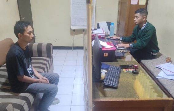 Seorang Pemuda Ditangkap, Karena lakukan Penganiayaan di Sebuah Rumah Kost di Sukabumi