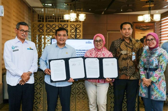bank bjb dan Disdik Jabar Tandatangani PKS Program DPLK2