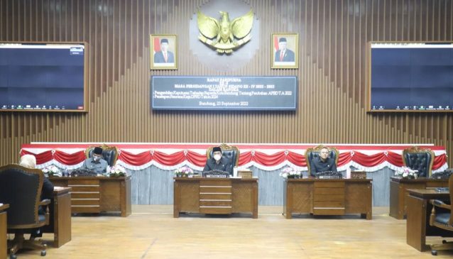 DPRD Kota Bandung Gelar Rapat Paripurna Tentang APBD Perubahan TA 2022