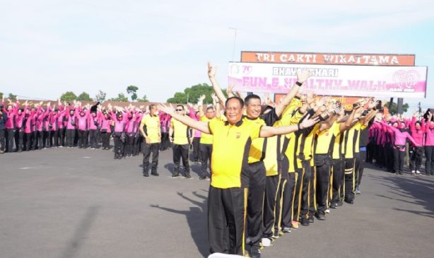 HKGB ke-70, Bhayangkari Polda Jabar Gelar Olahraga Bersama