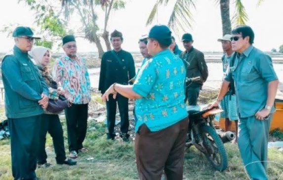 Komisi II DPRD Jabar Kunjungi Kelompok Tani Binaan UPTD PAP-LWU di Karawang