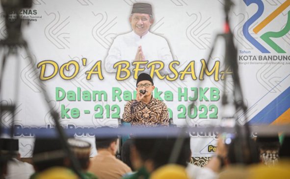 Momen Sambut HJKB ke-212, Ratusan Orang Untai Doa Bersama
