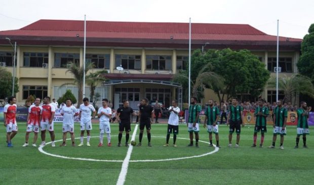 Polda Jabar Gelar Pertandingan Persahabatan Guna Jalin Keakraban dengan Mahasiswa Papua