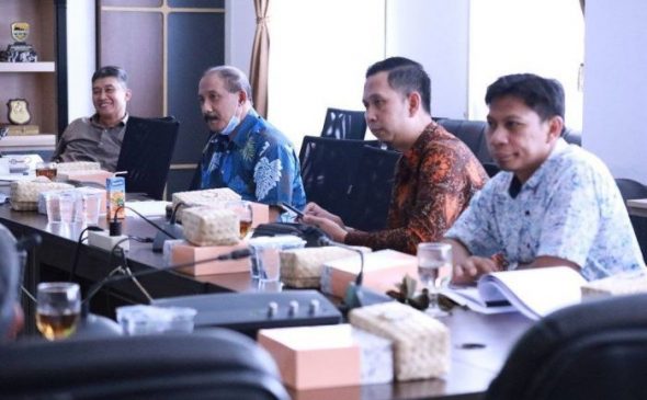 Pansus Raperda Pelayanan Pemakaman Umum Minta Makam Tumpang Dikaji Lebih Dalam