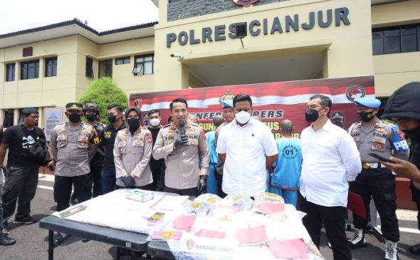 Para Pelaku Pembunuhan Pria Dalam Karung di Cianjur Berhasil Ditangkap Polisi