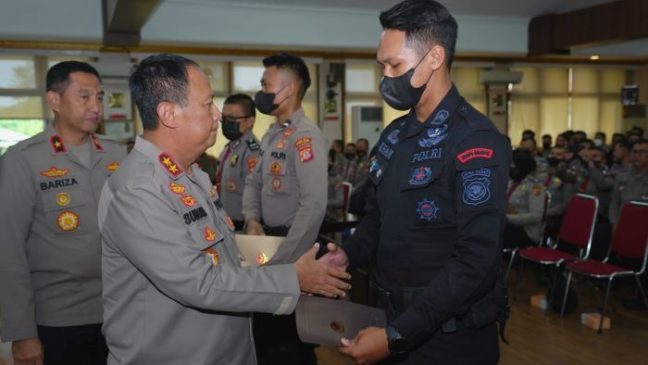 Polda Jabar Berangkatkan 353 Personel untuk Pengamanan KTT G20 di Bali