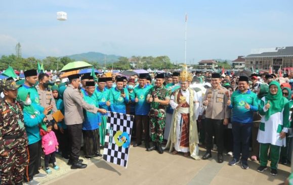 Wakapolda Jabar Buka Peringatan Hari Santri Nasional Tahun 2022 di Sumedang