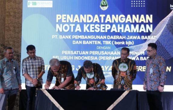 bank bjb-Perpamsi Jawa Barat Teken MoU dan PKS Cakup Penyediaan Jasa Layanan Perbankan