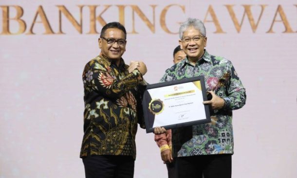 Di Penghujung Tahun, bank bjb Sabet Penghargaan LPS Banking Awards 2022