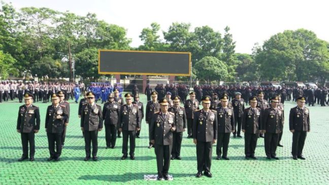 Kapolda Jabar Pimpin Upacara Bendera Peringatan Hari Pahlawan 2022