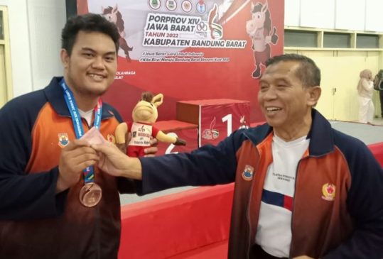 Porprov XIV Jawa Barat 2022, Atlet Gulat Kota Cimahi Sumbang 1 Medali Perak dan 1 Perunggu