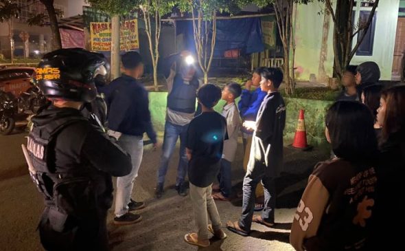 Antisipasi Kejahatan Saat Bencana, Polri Lakukan Patroli Malam Secara Rutin di Cianjur