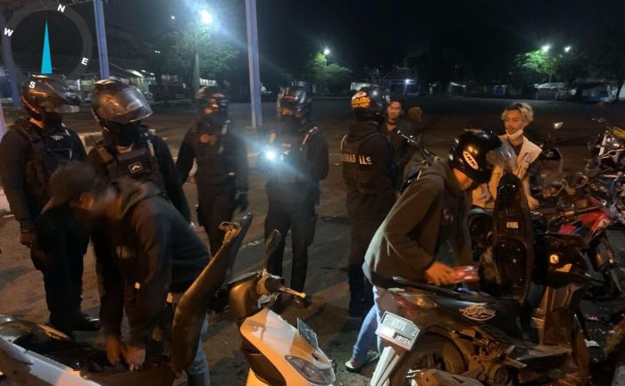 Antisipasi Kejahatan Saat Bencana, Polri Lakukan Patroli Malam Secara Rutin di Wilayah Cianjur