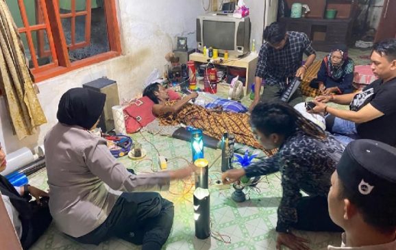 Alami Kelumpuhan Usai Kecelakaan, Kapolres Subang Berikan Motivasi Kepada Rudi Hartono