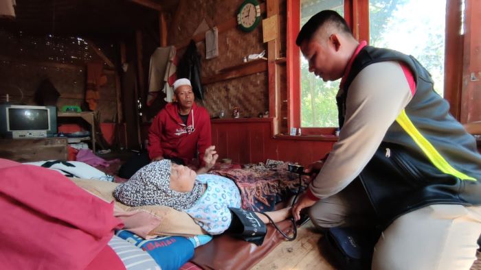 Ibrahim Tompo Instruksikan Seluruh Personel Beri Perhatian Khusus Kepada Lansia, Ibu Hamil dan Anak-Anak di Pengungsian