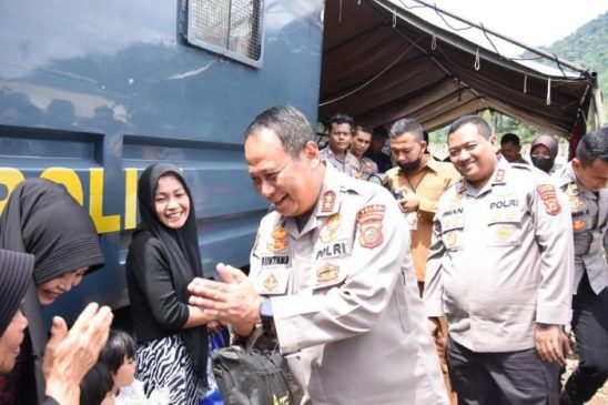 Kapolda Jabar Tinjau Korban Gempa Bumi Cianjur di Posko Polres Bogor