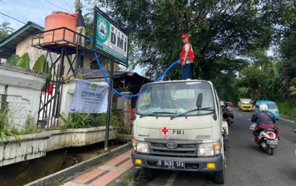 Penyaluran Air Bersih untuk Ketersediaan Toilet Portable yang Berada di Tenda Pengungsian