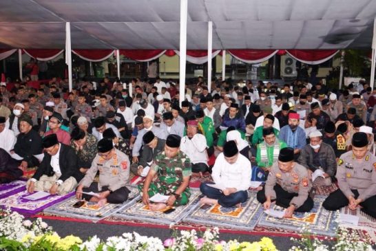 Polda Jabar Gelar Istighosah, Zikir dan Doa Bersama Dalam Rangka Pengamanan Natal 2022 dan Tahun Baru 2023