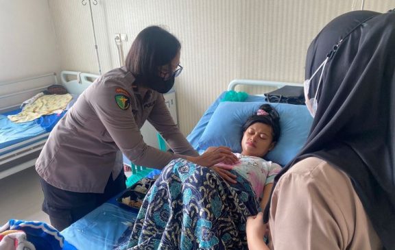 Tim Nakes Polri Lakukan Pemeriksaan Rutin Pasca Bencana Gempa Bumi Cianjur