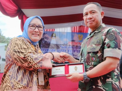 bank bjb-TNI AD Resmikan Sarana Olahraga Lapangan Sepakbola Serka Dedi Unadi di Pangandaran