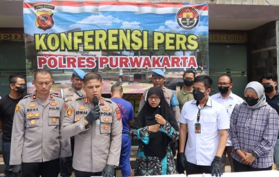 Bejat !! Seorang Ayah di Purwakarta, Tega Cabuli Anak Tirinya