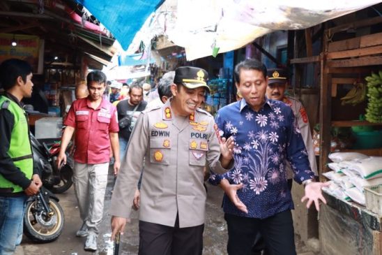 Pantau Harga Sembako, Polisi Pimpin Langsung Operasi Pasar Tradisional Kadipaten
