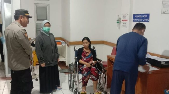 Responsif, Polisi Berhasil Bujuk Bumil Tua ke Rumah Sakit