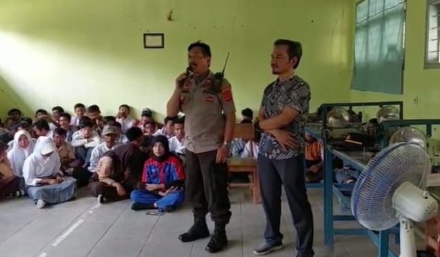 Polisi Ajak Pelajar SMK Hindari Kenakalan Remaja