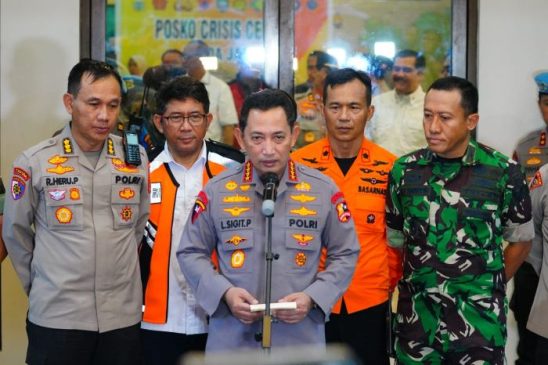 Kapolri Listyo Sigit Tinjau Evakuasi Kapolda Jambi dan Rombongan, Apresiasi Kerja Keras Tim Gabungan