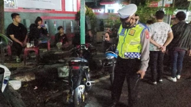 Razia Knalpot Brong, Polisi Amankan Dua Perempuan Diduga Anggota Geng Motor Sukabumi