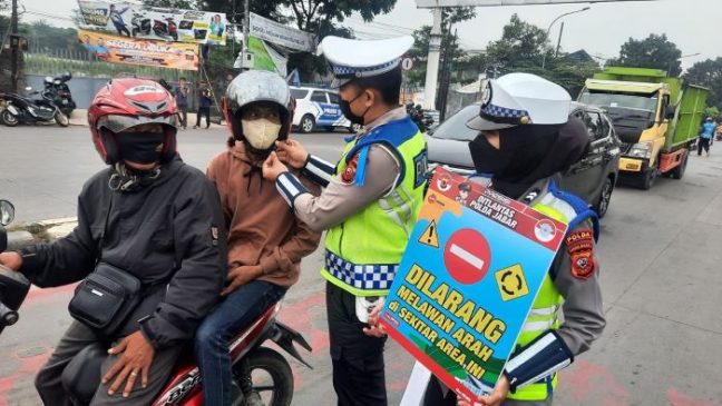 Sasar Titik Keramaian Lalu Lintas Kota Bandung, Dit Lantas Polda Jabar Sosialisasikan Ops Keselamatan Lodaya 2023